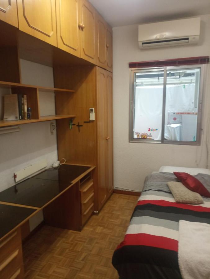 2-Centro Hab Compartida Masculina 8X Bed and Breakfast Μαδρίτη Εξωτερικό φωτογραφία