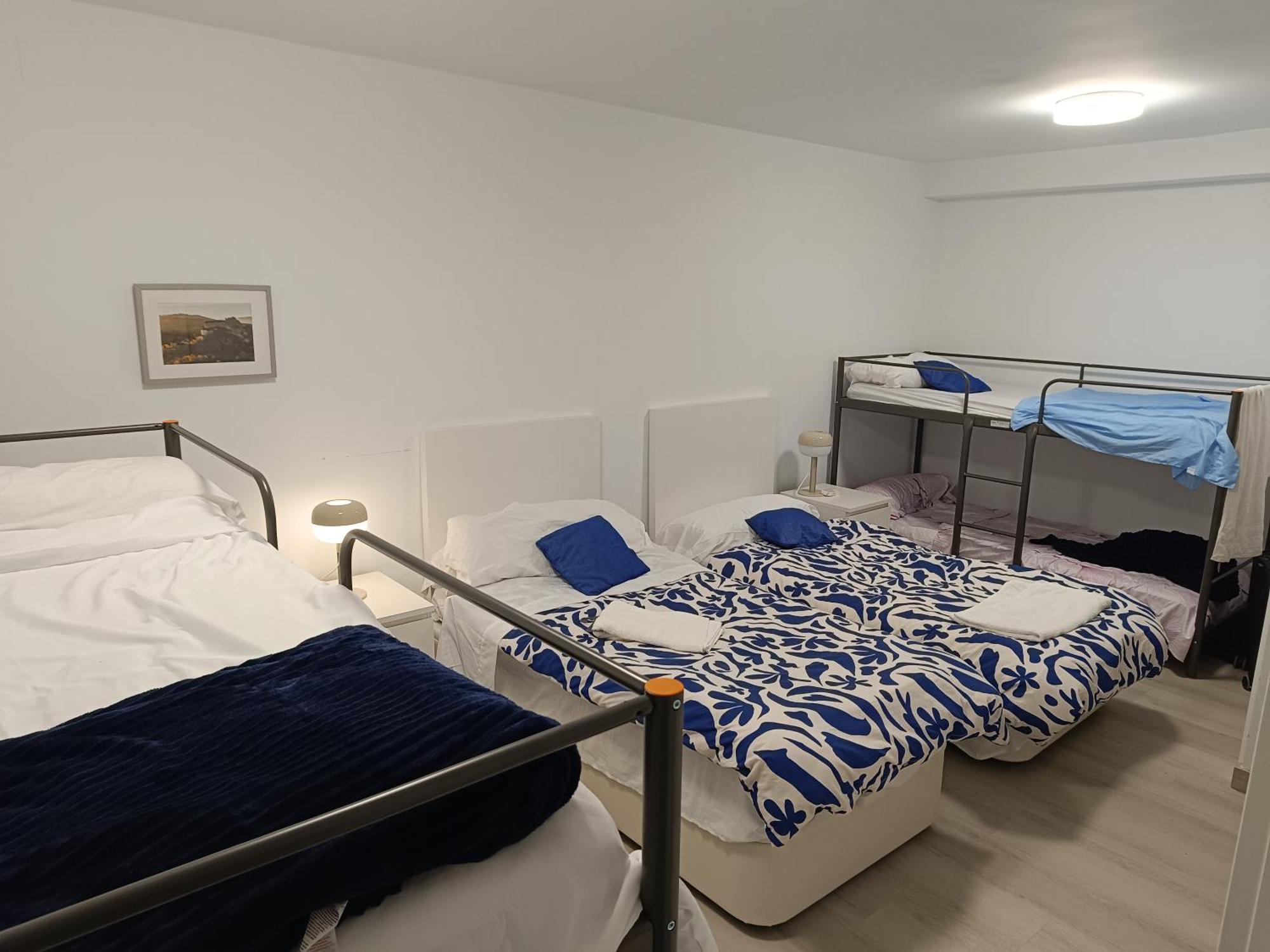 2-Centro Hab Compartida Masculina 8X Bed and Breakfast Μαδρίτη Εξωτερικό φωτογραφία